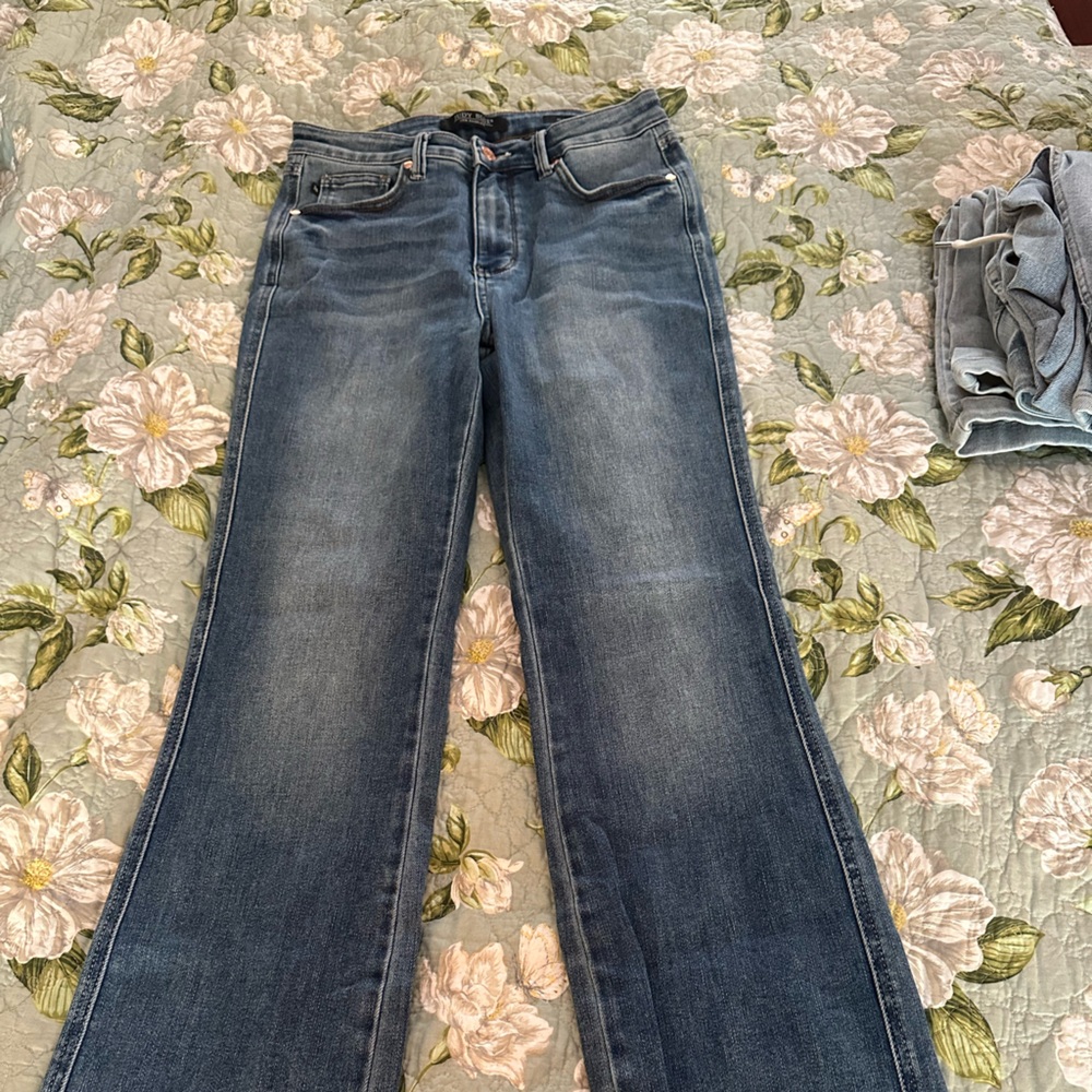 Judy Blue Slim Boot cut